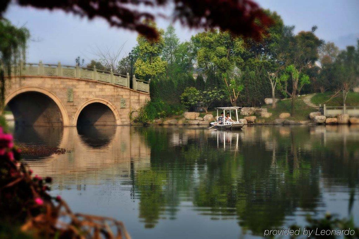 Crowne Plaza Hangzhou Xanadu Resort المظهر الخارجي الصورة